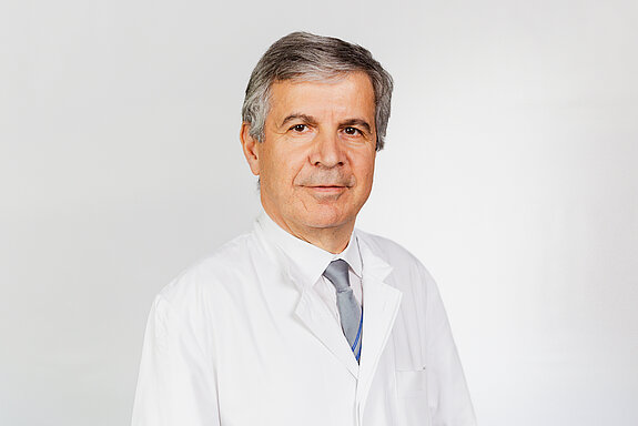 Portraitaufnahme Veli Saz