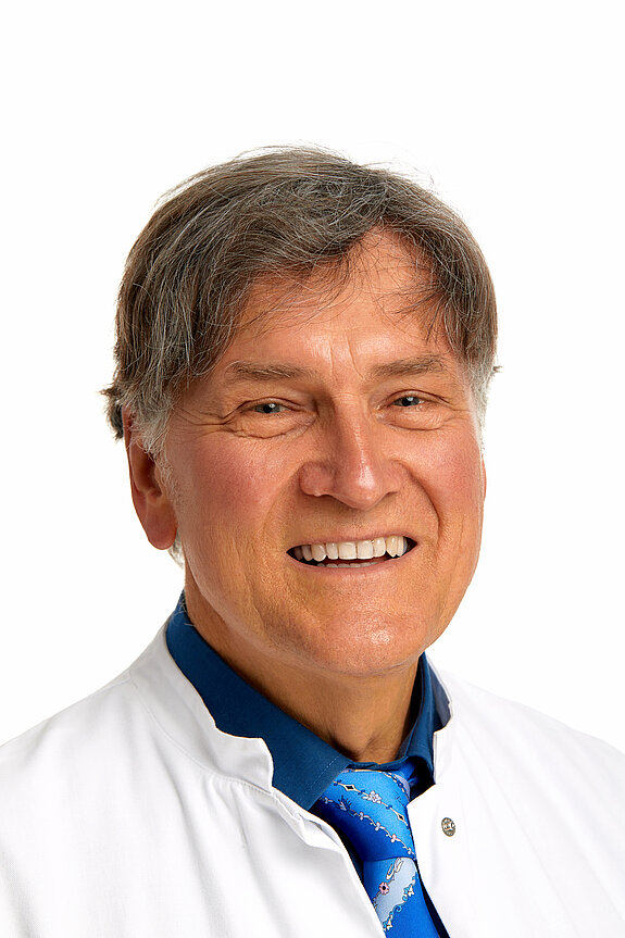 Portraitaufnahme Dr. med. Otto Laakmann